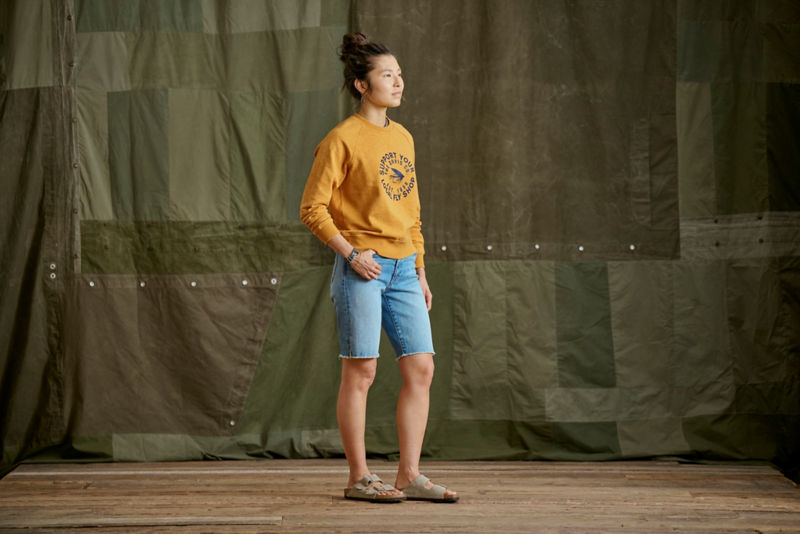 Women's Montana Morning&reg; Graphic Crewneck Sweatshirt - TRUE NAVY image number 3