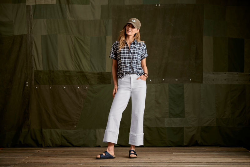 Performance Linen Short-Sleeve Camp Shirt - NAVY PLAID image number 5