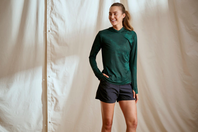 Women&rsquo;s Sun Defense Hoodie - CYAN STORM