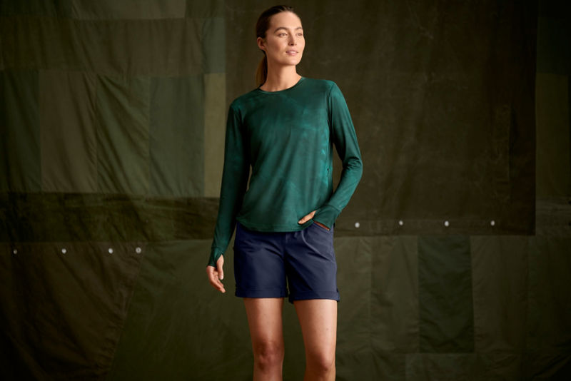 Women&rsquo;s Sun Defense Long-Sleeve Pullover - CYAN STORM