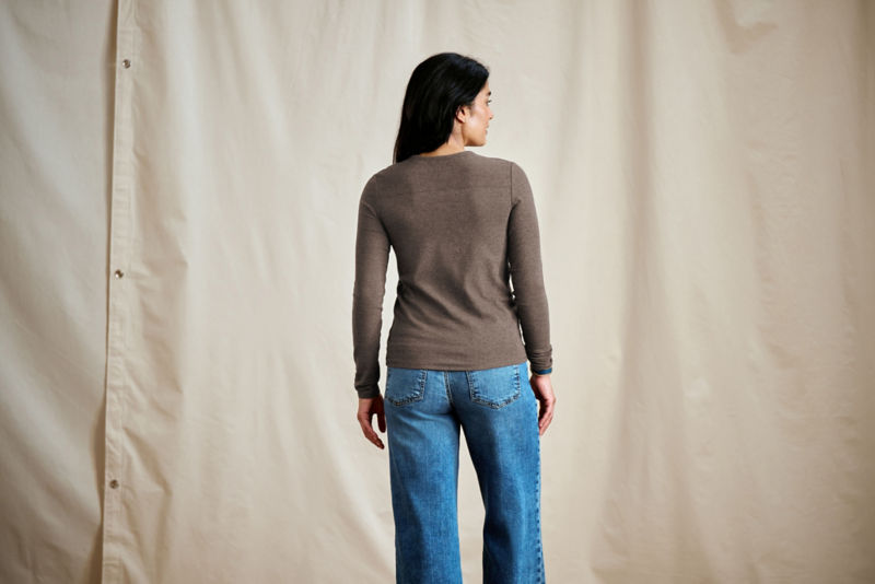 Ribbed Long-Sleeve Crew - TARRAGON image number 4