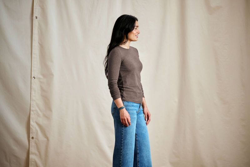 Ribbed Long-Sleeve Crew - TARRAGON image number 3