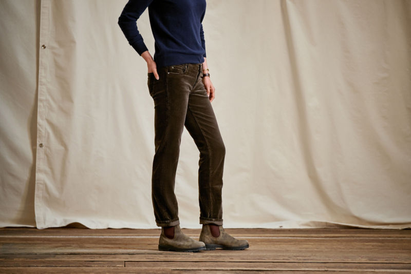 Kut from the Kloth&reg; Catherine Mid-Rise Boyfriend Cords - ESPRESSO - EXCLUSIVE image number 3
