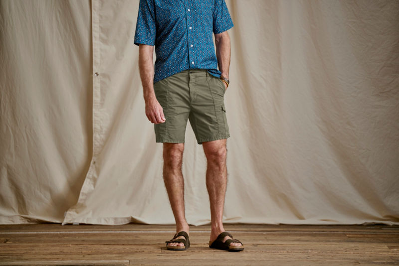 Men&rsquo;s 1856 Stretch Poplin Cargo Shorts - TARRAGON