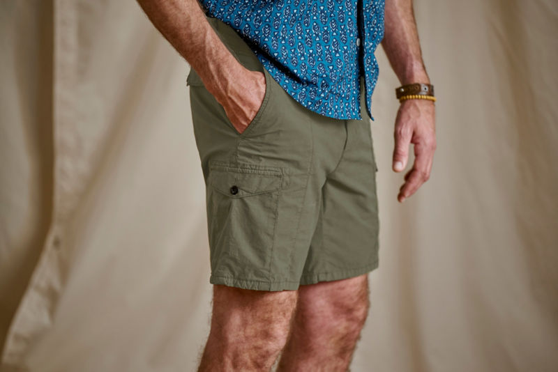 Men&rsquo;s 1856 Stretch Poplin Cargo Shorts - KHAKI image number 4