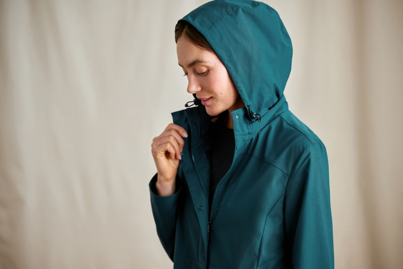 Women&rsquo;s Outbound Pack & Go Parka - BLUE LAGOON image number 1