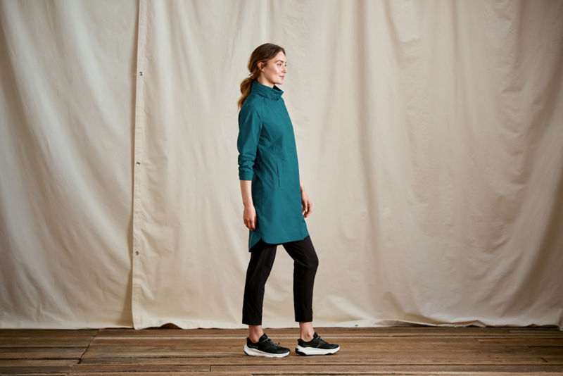 Women&rsquo;s Outbound Pack & Go Parka - BLUE LAGOON image number 3