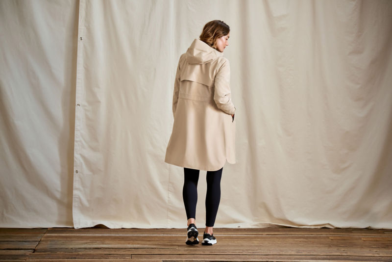 Women's Outbound Pack & Go Waterproof Parka | Orvis