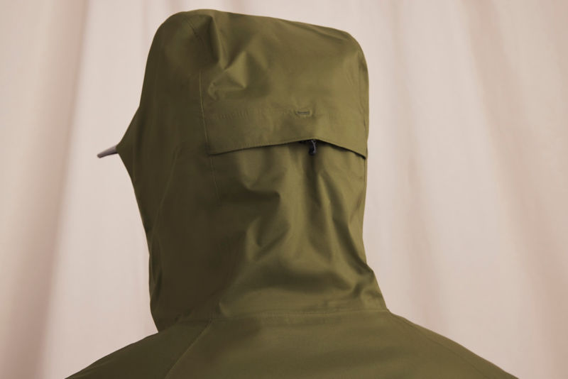 Men&rsquo;s Ultralight Storm 2.5L Jacket - MOSS image number 1