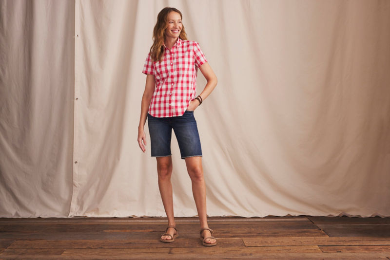 Women&rsquo;s River Guide Short-Sleeve Shirt - RED/SNOW PLAID