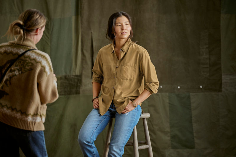 Classic Long-Sleeve Camp Shirt - FIELD KHAKI