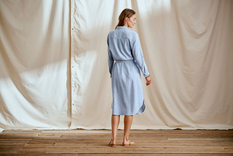 Performance Linen Midi Shirt Dress - MOSS image number 4