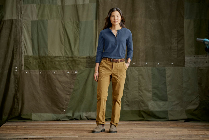 Bromley Slub Long-Sleeve Henley - TRUE NAVY