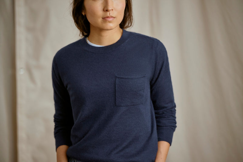 Featherweight Cashmere Crewneck Sweater - TRUE NAVY image number 1