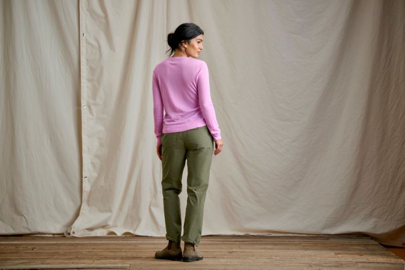 Featherweight Cashmere Crewneck Sweater - SPRING LILAC image number 3