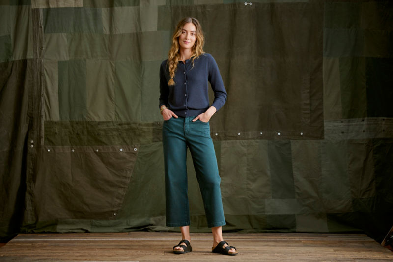 Featherweight Cashmere Cardigan - TRUE NAVY