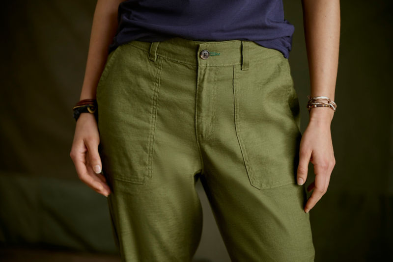 Women's 1856 Linen Utility Pants - SHIITAKE image number 2