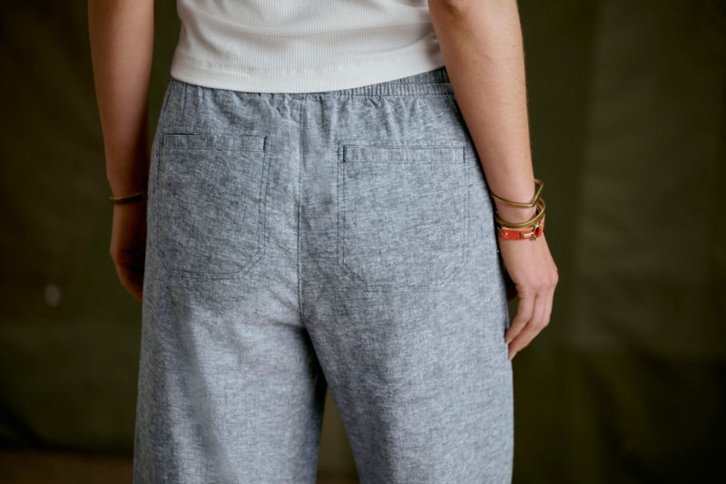 Explorer Performance Linen Wide-Leg Pants - SHIITAKE image number 3