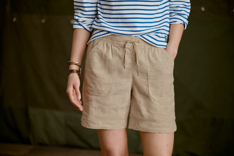 Explorer Performance Linen 7" Shorts - OLIVINE image number 2