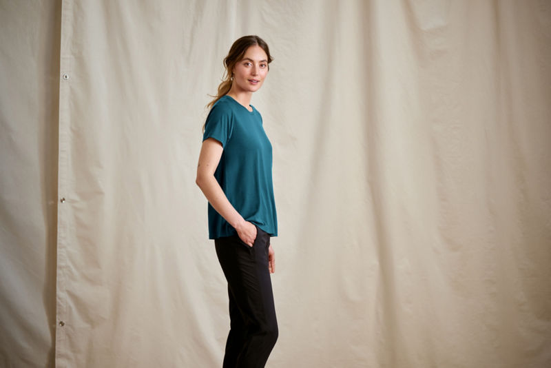 Women&rsquo;s Outbound Merino Short-Sleeve Tee - BLUE LAGOON image number 3