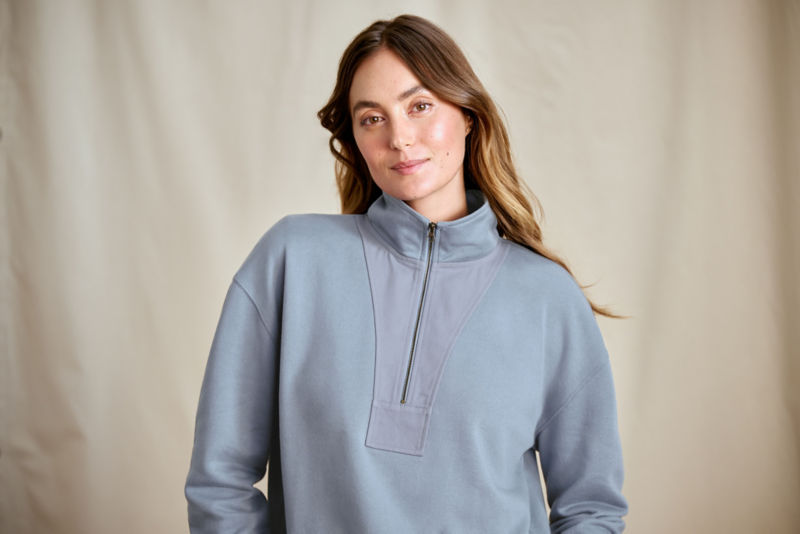 Women&rsquo;s Campfire 1/4-Zip Sweatshirt - BLUE HAZE image number 1