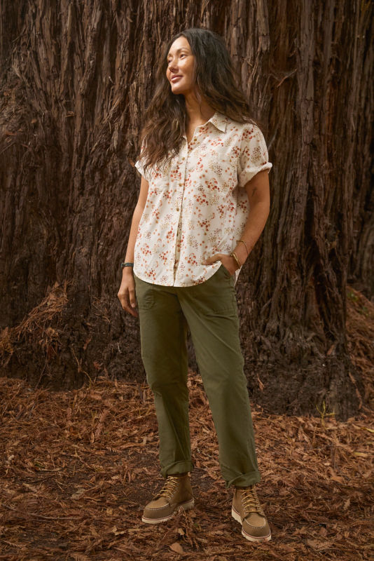 Classic Short-Sleeve Camp Shirt - SNOW FLOATING FLORAL