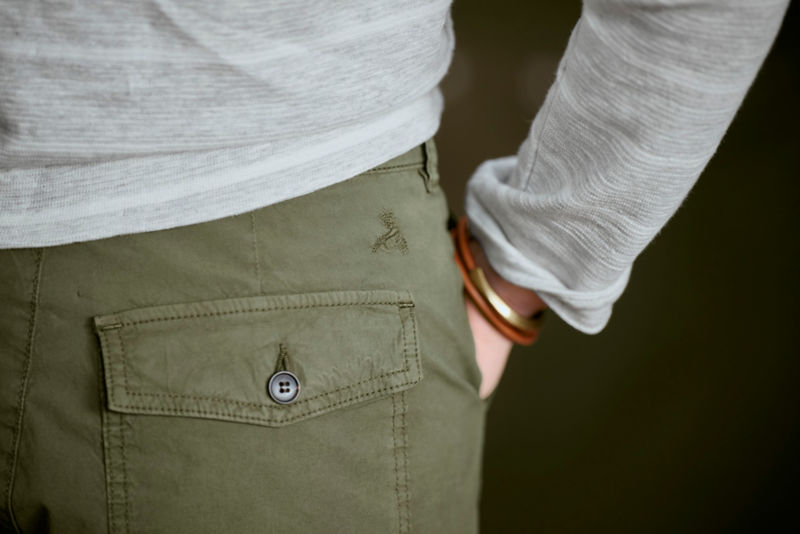 Women&rsquo;s 1856 Stretch Poplin 9" Utility Shorts - TARRAGON image number 2