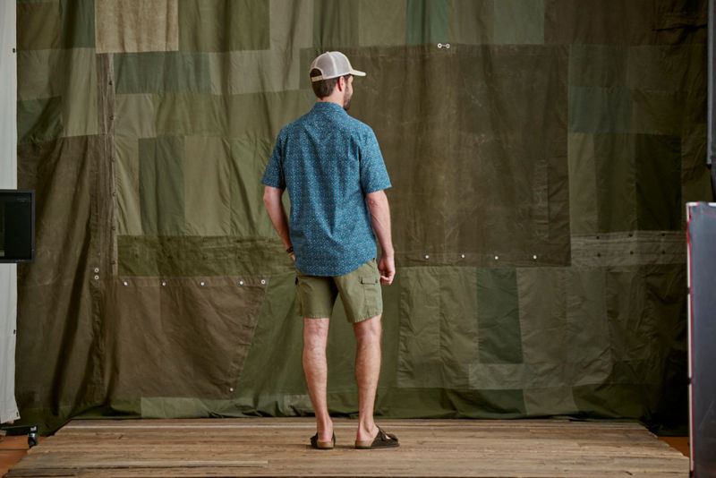 Men&rsquo;s Heritage Poplin Printed Short-Sleeve Shirt - RED CLAY BLOCK image number 4