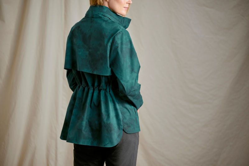 Women&rsquo;s Outbound Pack & Go Jacket - PEACOCK STORM PRINT image number 2