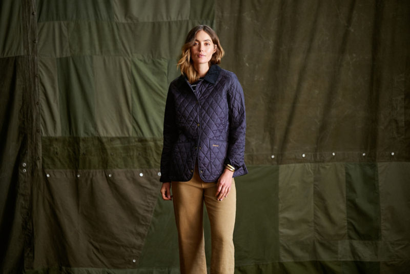 Barbour&reg; Annandale Quilted Jacket - NAVY