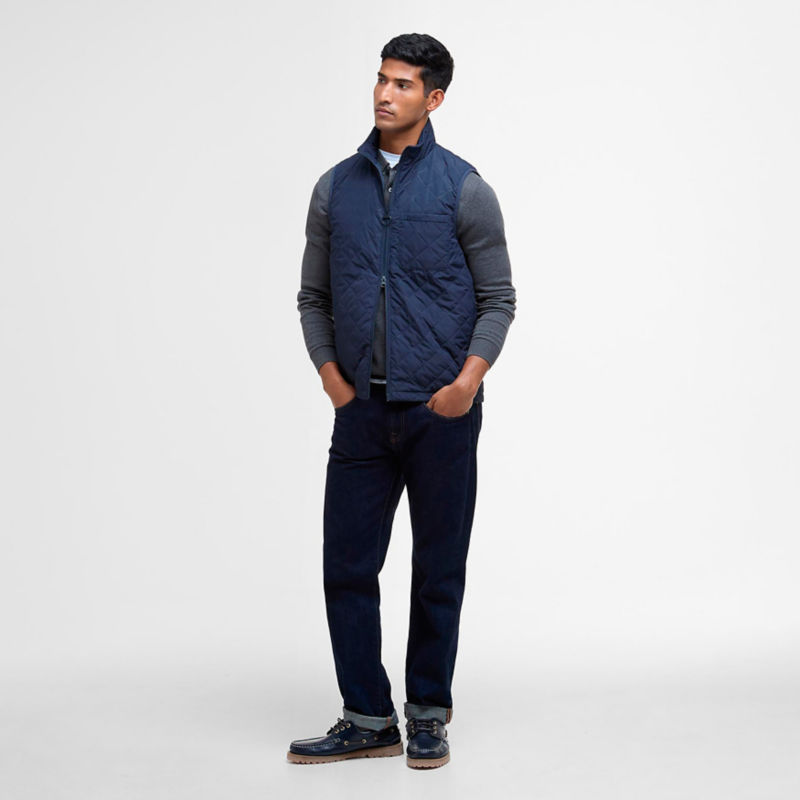 Barbour&reg; Filey Ultralight Quilted Gilet - NAVY image number 5