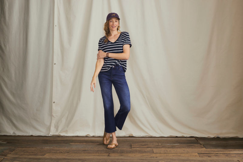 Perfect V-Neck Short-Sleeve Tee - SNOW/HAZELNUT STRIPE image number 2