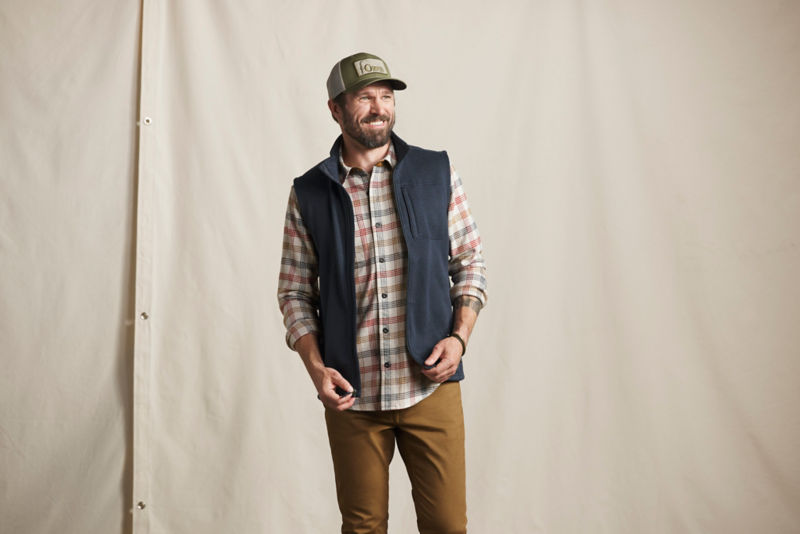 Men&rsquo;s R65&trade; Sweater Fleece Vest - DARK NAVY
