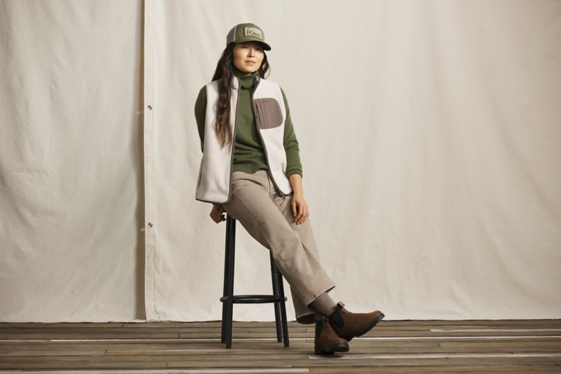 Classic Cashmere Turtleneck - ROSEMARY HEATHER image number 1