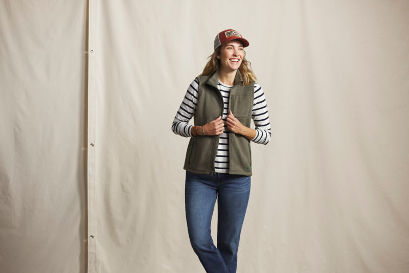 Women&rsquo;s R65&trade; Sweater Fleece Vest - ROSEMARY