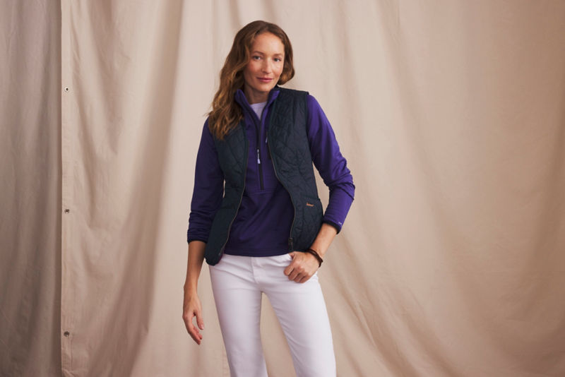 Barbour&reg; Women&rsquo;s Fleece Betty Gilet/Liner - NAVY image number 0