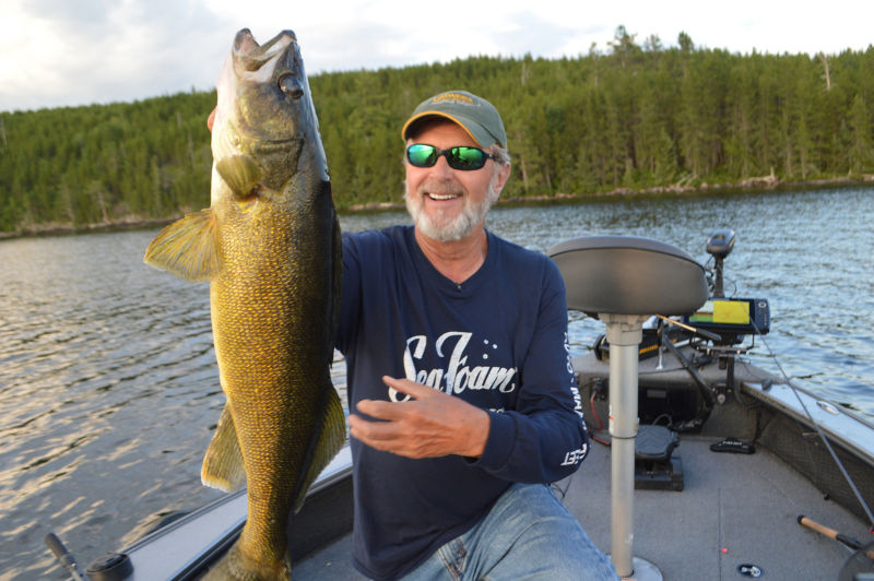 Hawk Lake Lodge, ON -  image number 2