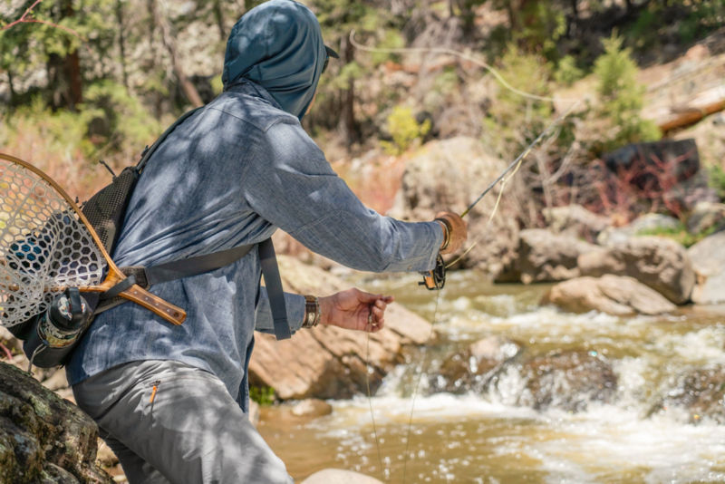 Men&rsquo;s Tech Chambray Long-Sleeve Work Shirt - BLUE CHAMBRAY image number 2