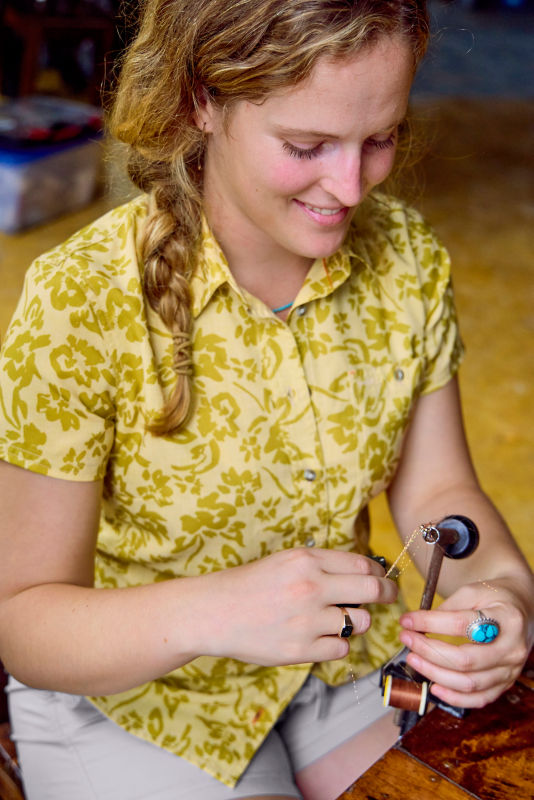 Women&rsquo;s Tech Chambray Short-Sleeve Work Shirt - LEMONGRASS STAMPED FLORAL image number 7
